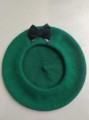beret zielony kokardka.jpg
